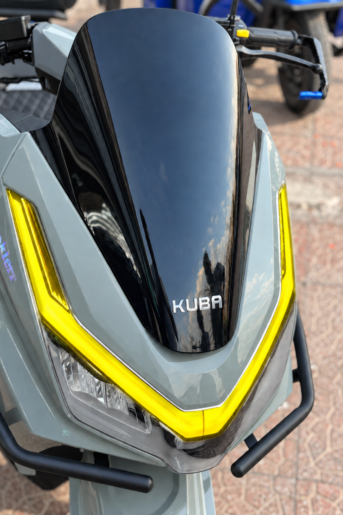 Kuba XRS Scooter için Far Filmi Far Tasarım Sticker (Sağ ve Sol)