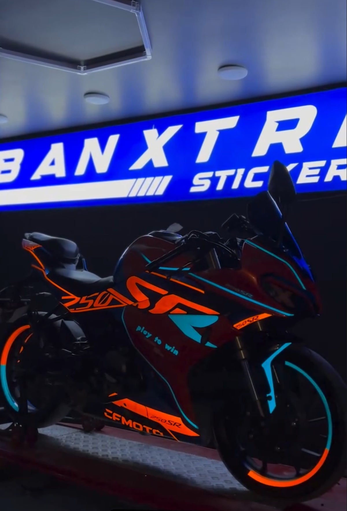 CFMOTO 250SR Turuncu-Mavi Reflektörlü Sticker Seti