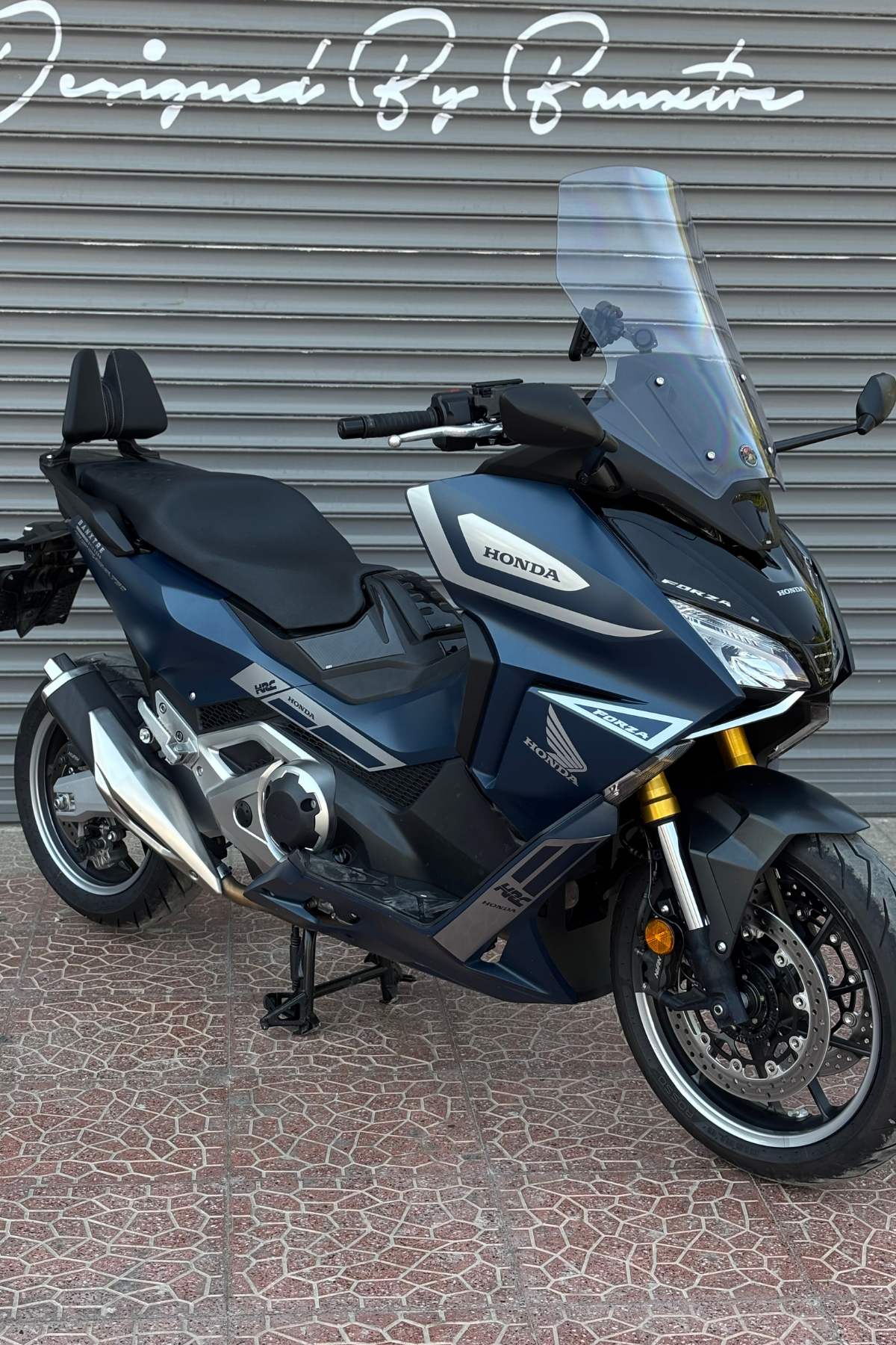 Honda Forza 750 için Komple Avery Gümüş Sticker Seti
