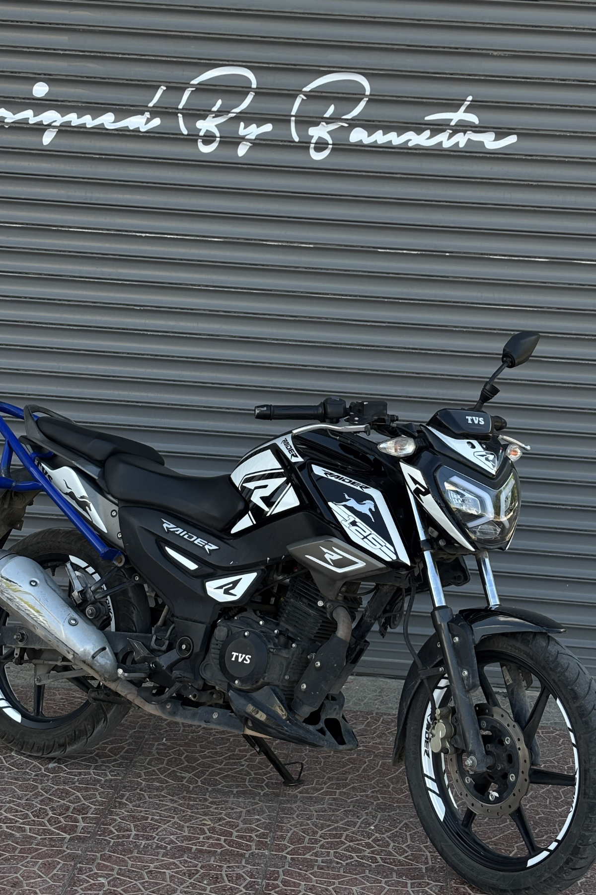 TVS Raider 125 için Premium Seri Komple Sticker Seti (Sağ ve Sol)