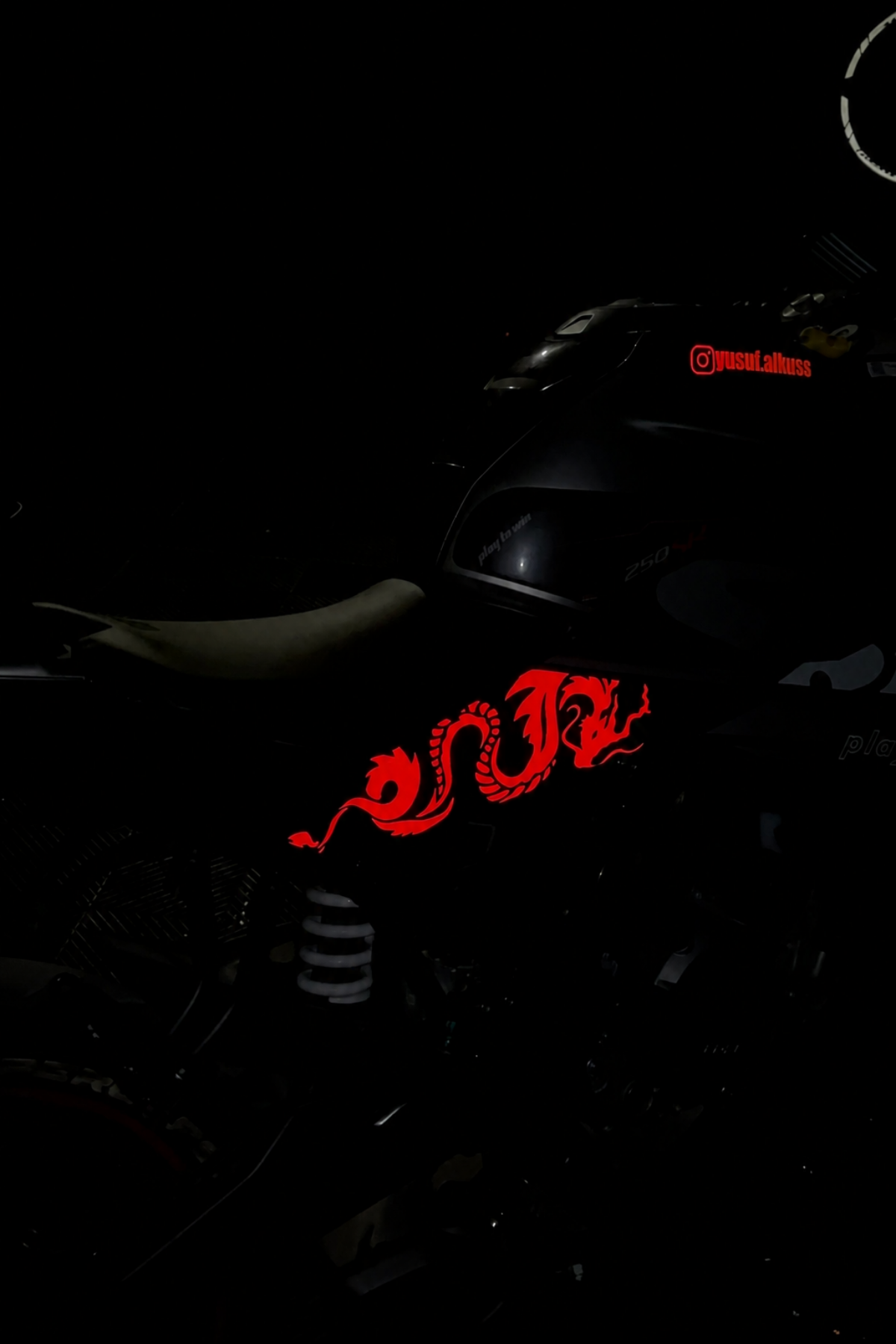 CFMOTO SR250 Reflektör Tam Uyumlu Ejder Motif Sticker (Sağ ve Sol)
