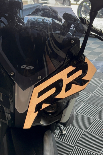 RS200 RR Kafa Detay Sticker Reflektörlü
