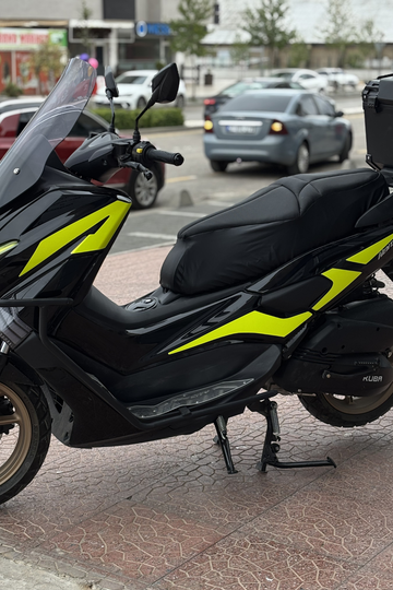 Kuba Newcity Scooter için Renkli Orijinal Sticker Seti (Sağ ve Sol)