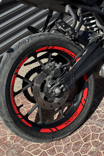 CFMOTO 250SR için Kırmızı Renk 12 Parça Jant Şeridi Sticker Seti