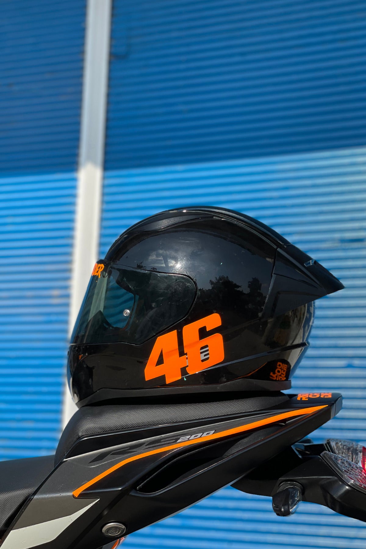 Motor-Araba-Kask için Orafol Neon Turuncu 46 Yarış Stili Sticker Etiket (1 Adet)