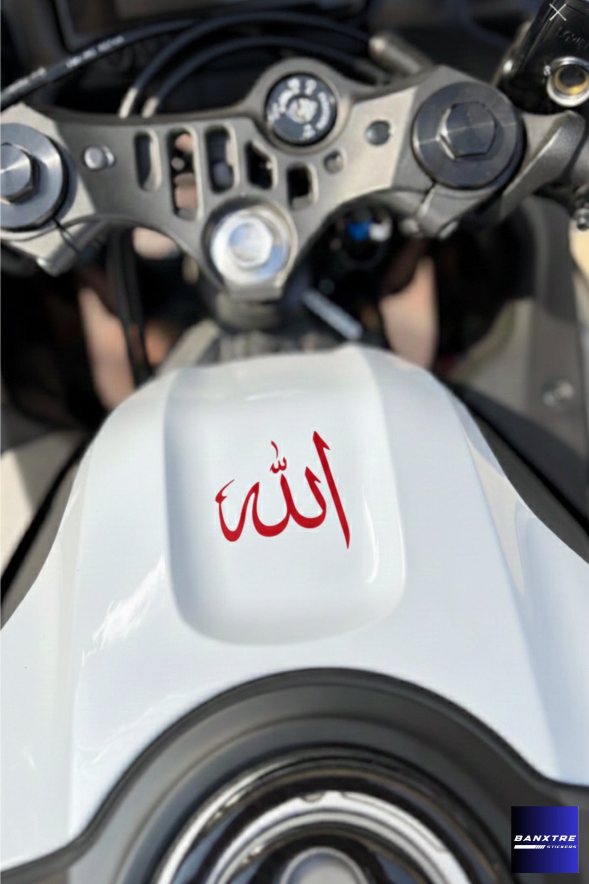 Motor Deposu ve Grenaj için Arapça Yazılı Sticker