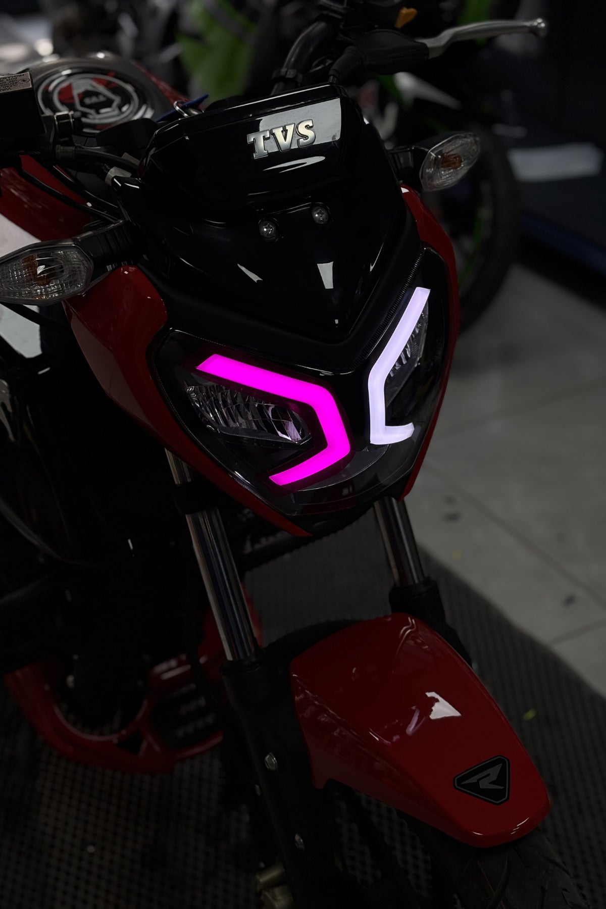 TVS Raider Gündüz Farı için Renkli Far Filmi Sticker