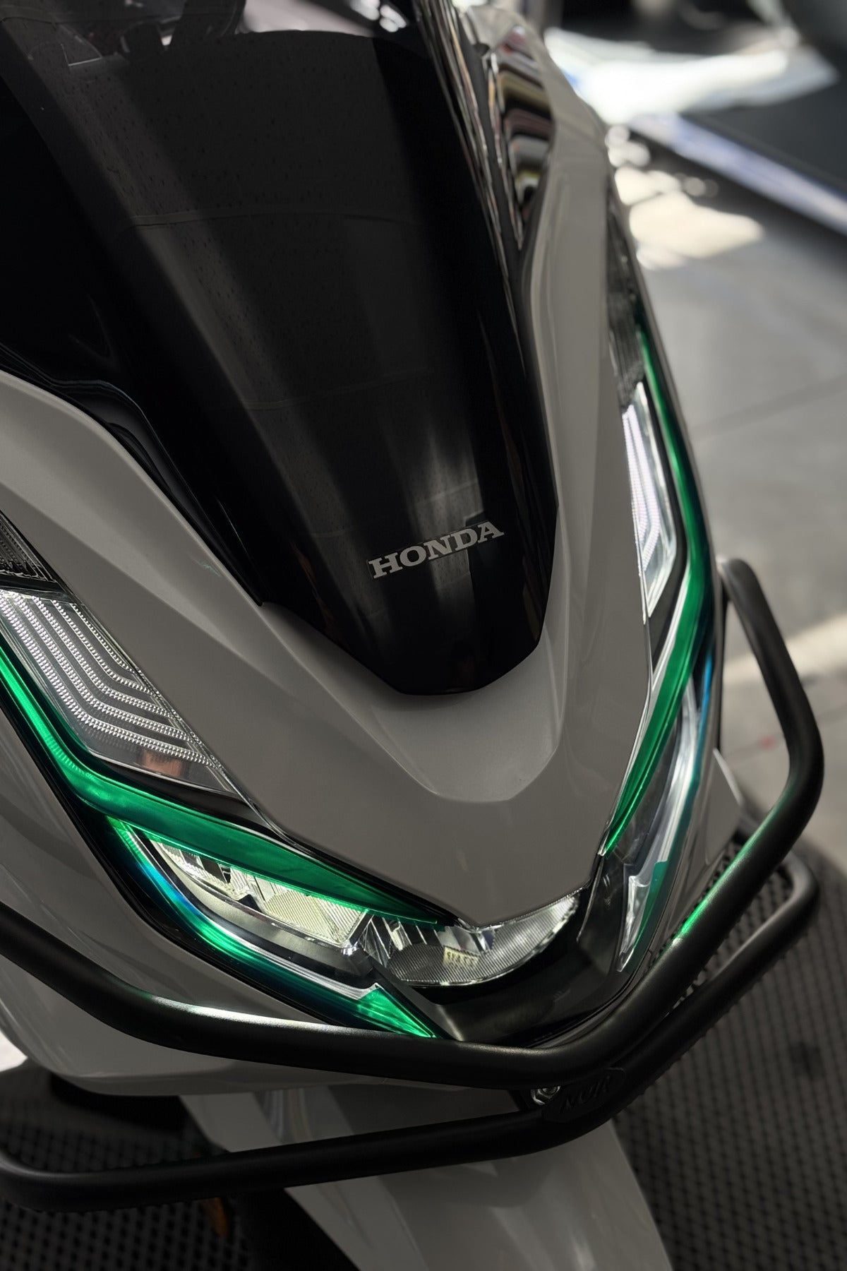 Honda PCX Gündüz Led için Far Tasarım Folyosu Sticker