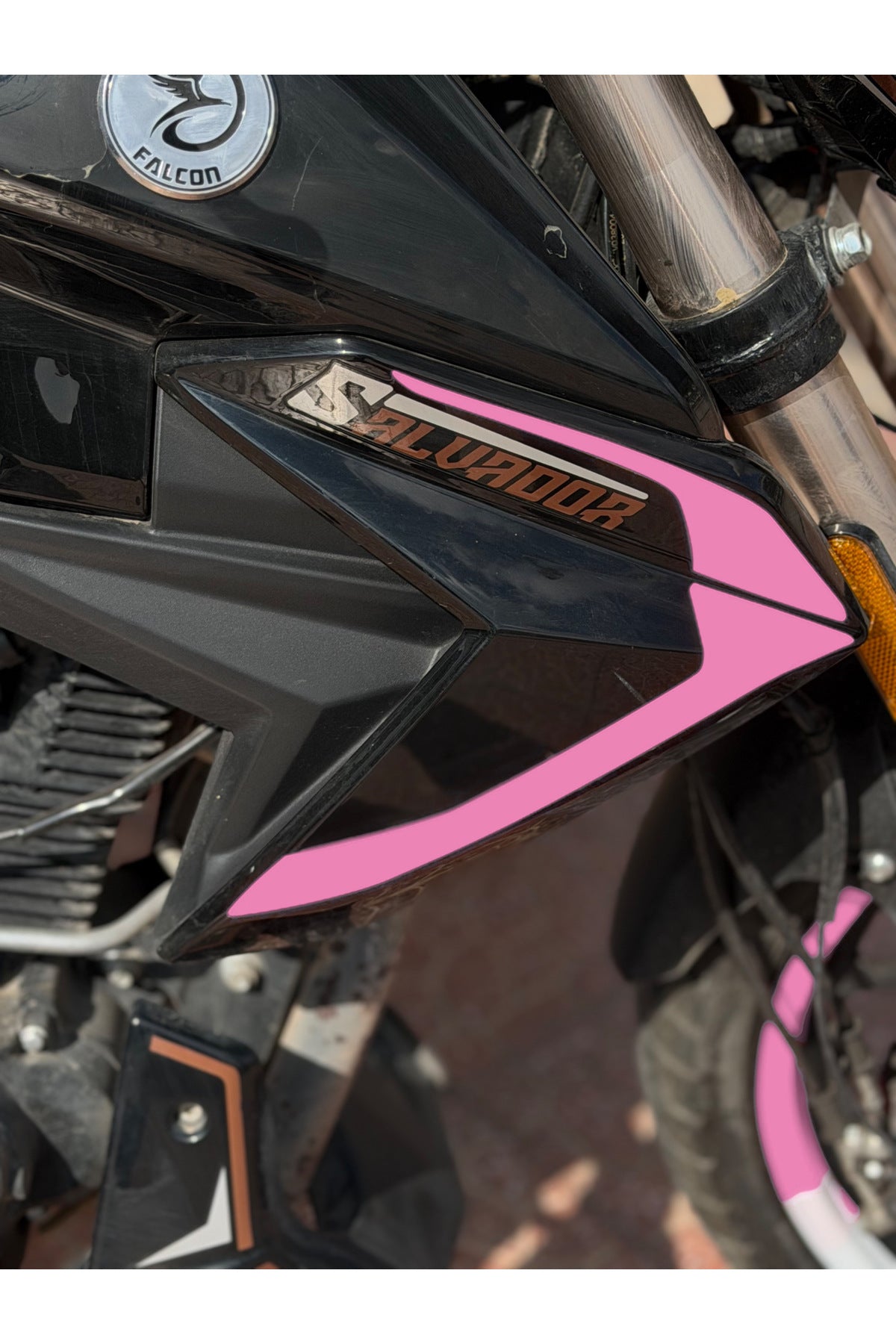 Falcon Salvador S188 Motosiklet için Ön Yan Panel Orijinal Renk Değişim Stickerları ( 4 Parça)