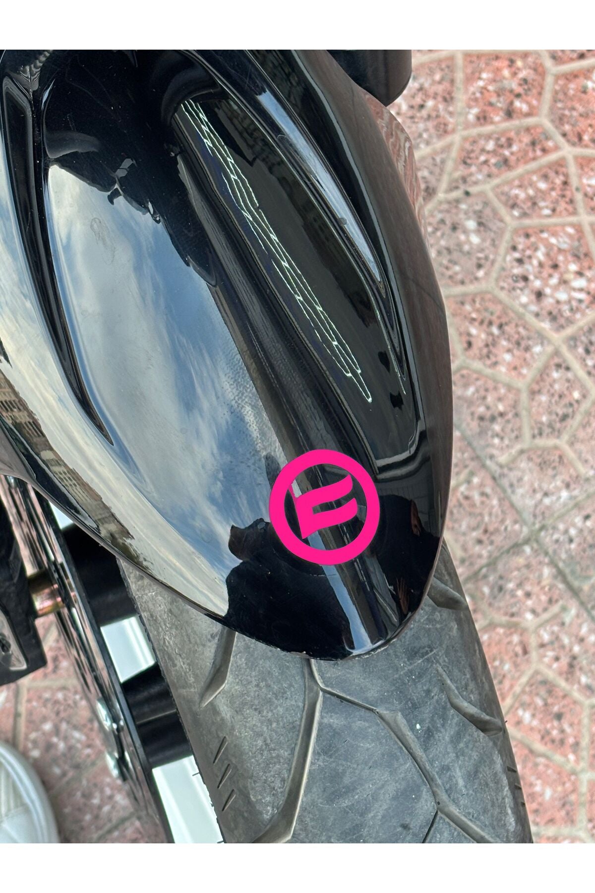 CFMOTO Ön Çamurluk için 3.5CMX3.5CM Logo Sticker Etiket (1 Adet)