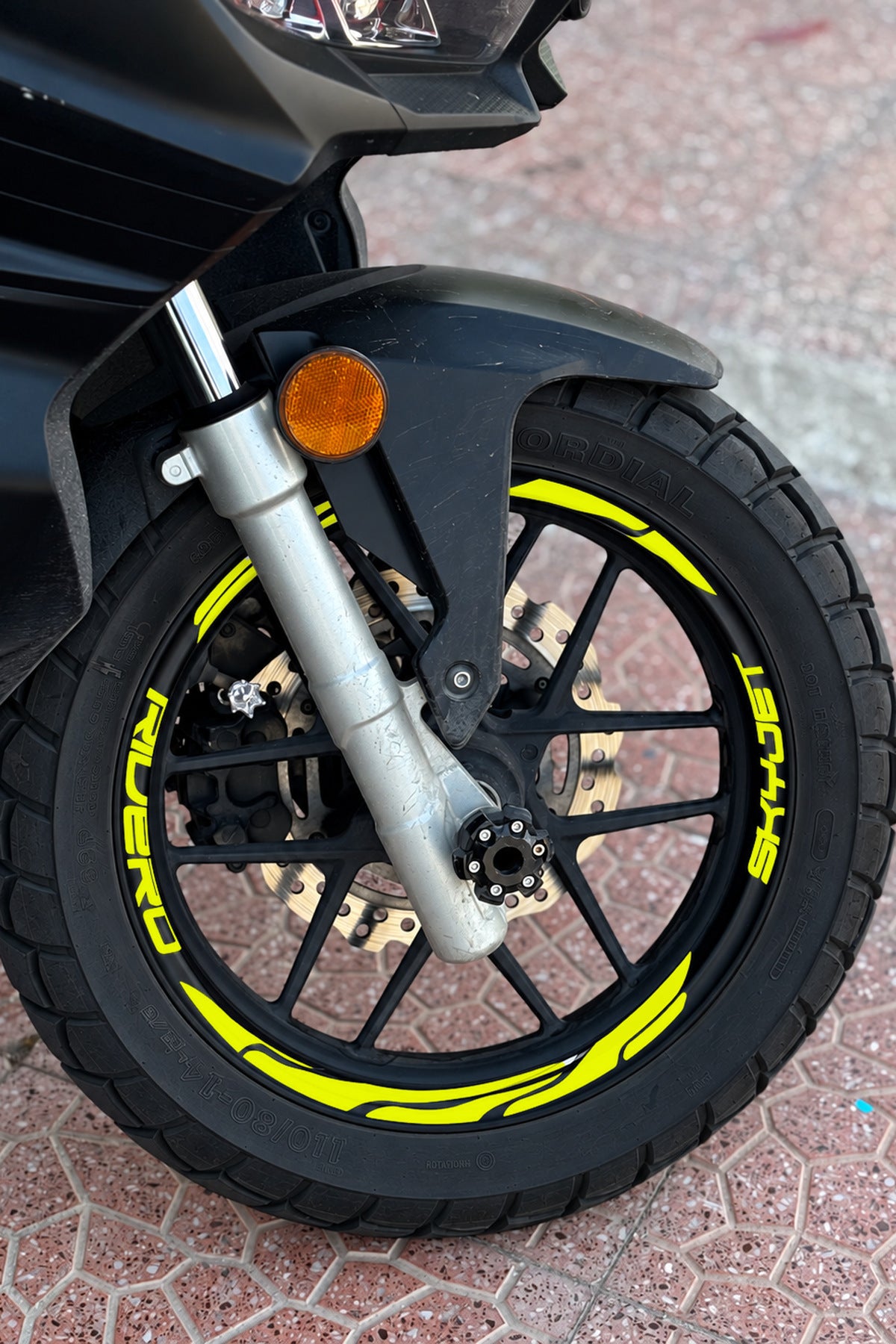 Skyjet Rivero Scooter için 16 Parça Jant Şeridi Sticker Seti (Ön-Arka Yeterli)