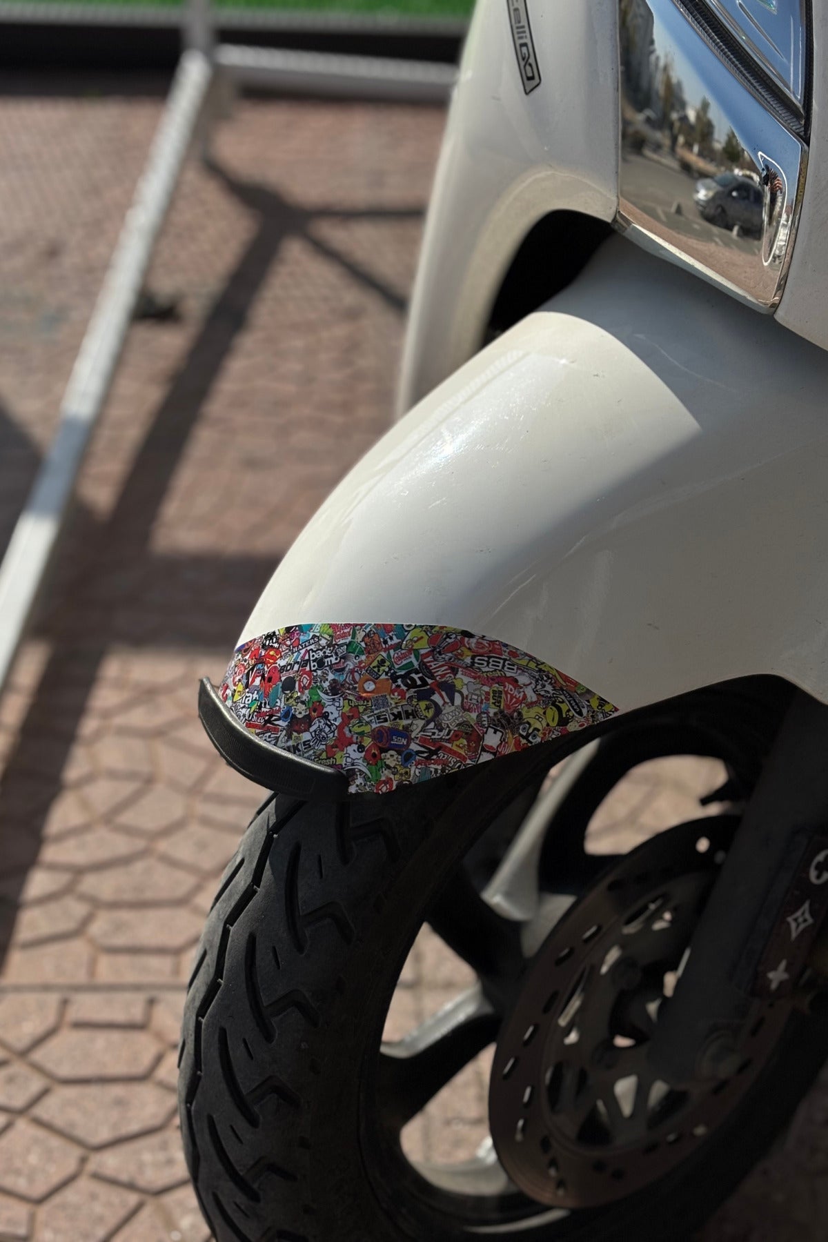 Motosiklet ve Kask için Hellaflush Dekor Kaplama (Hasarlı Bölgelere Önerilir) Desenli (20CMx20CM)