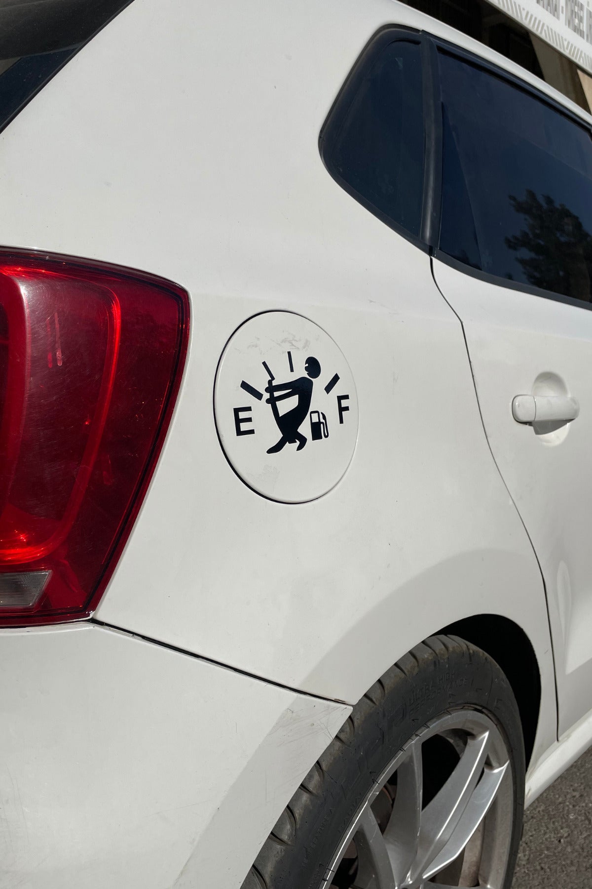 Araba Depo Kapağı için Siyah Dekoratif Sticker Etiket 12CMx8CM (1 Adet)