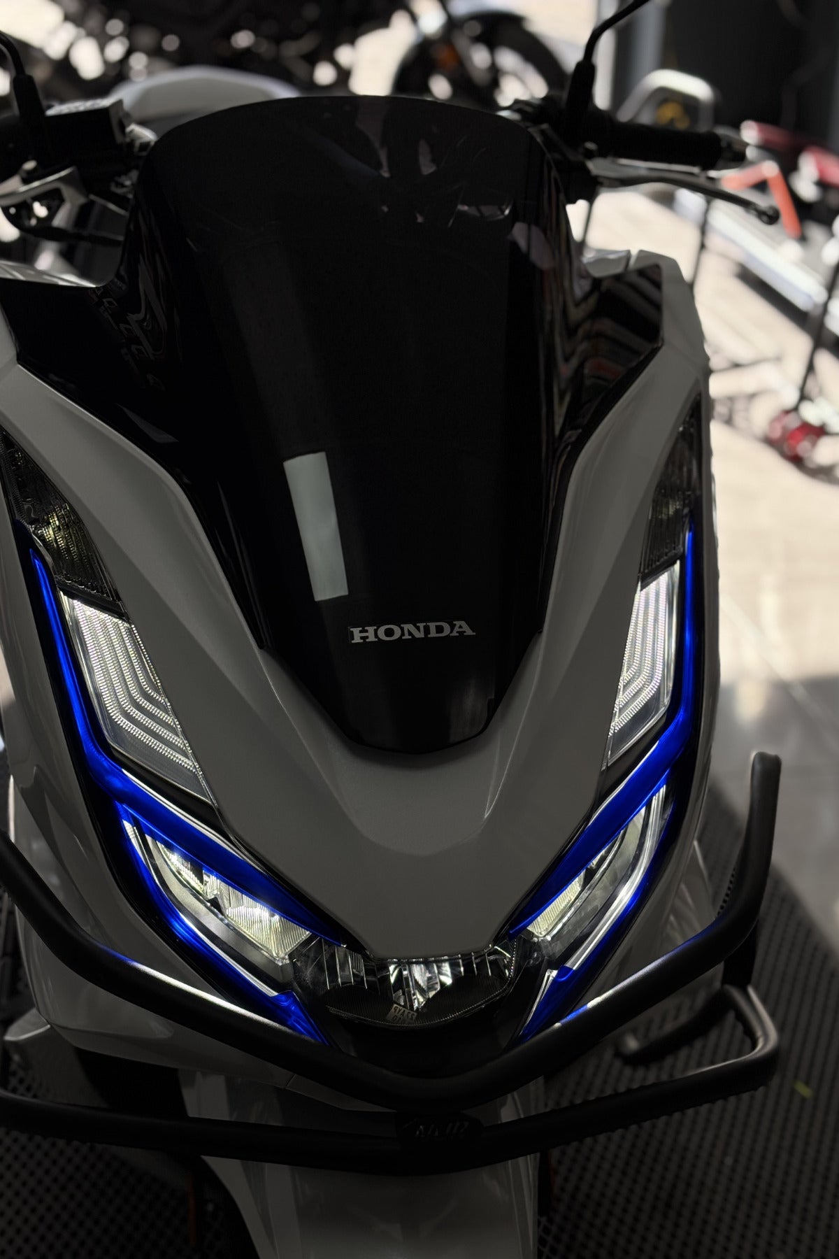 Honda PCX Gündüz Led için Far Tasarım Folyosu Sticker