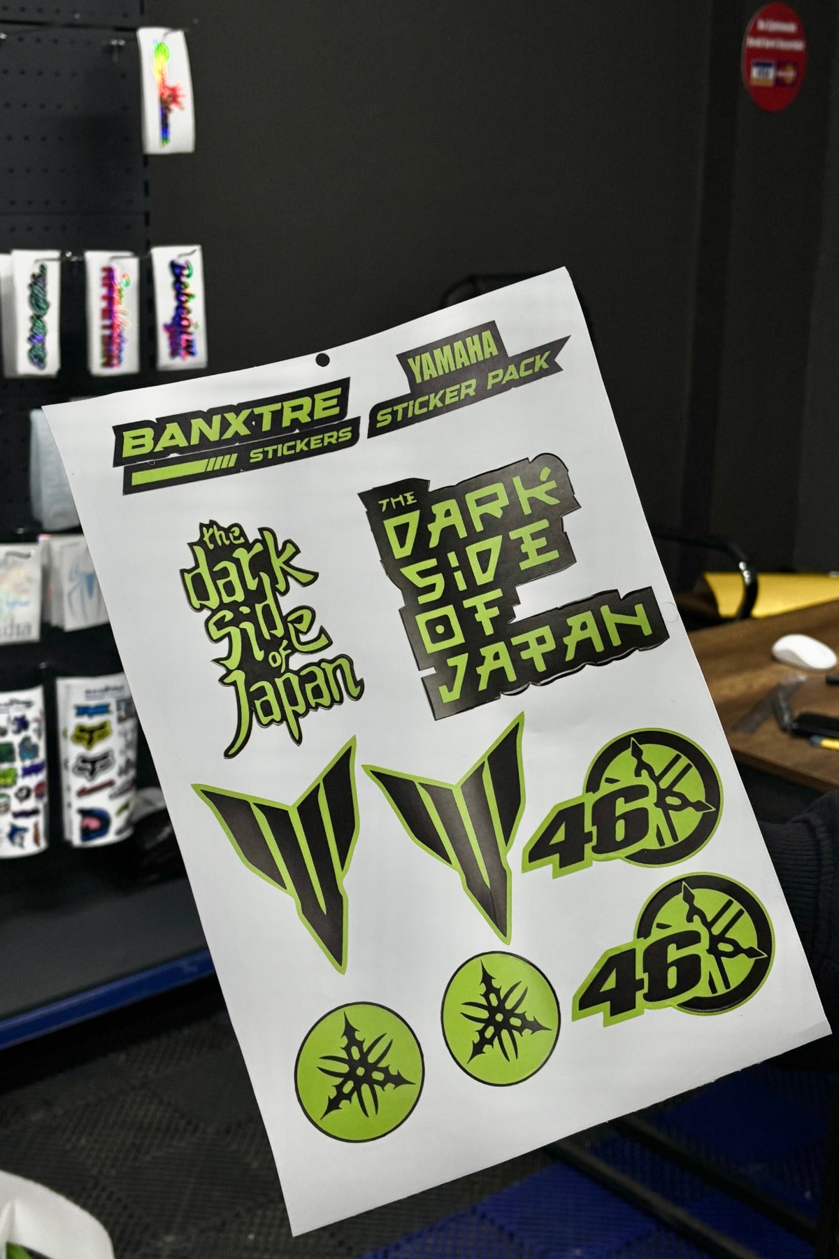 Motosiklet ve Kask için MT Neon Yeşil A4 Sticker Pack (9 Parça Sticker)