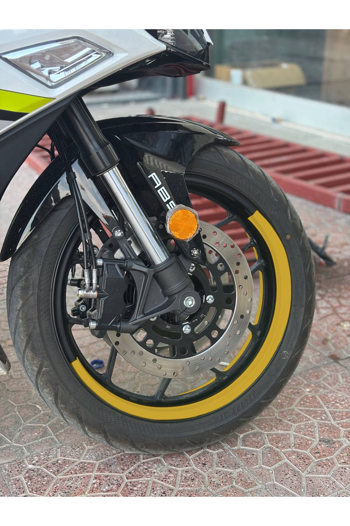 17 Inch Jantlara Uyumlu 4 Parça Yarım Jant Şeridi Sticker Seti (1 Motora Tam Yeter)