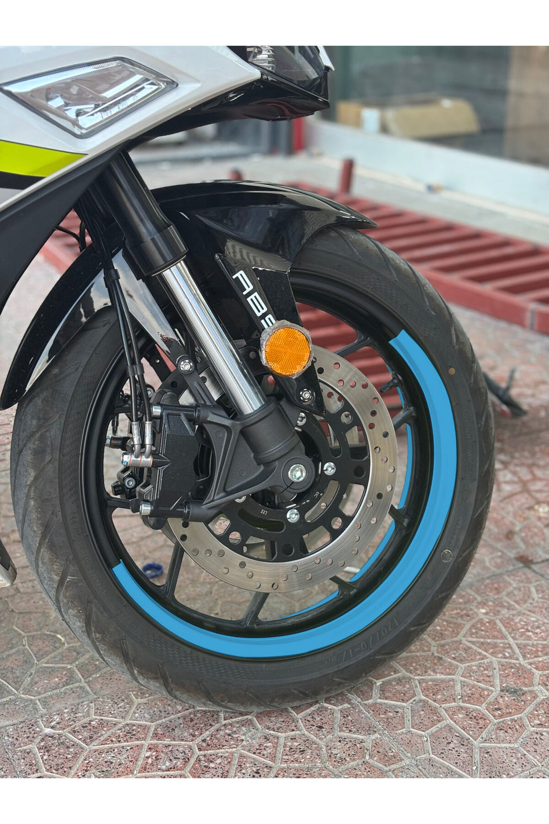 17 Inch Jantlara Uyumlu 4 Parça Yarım Jant Şeridi Sticker Seti (1 Motora Tam Yeter)