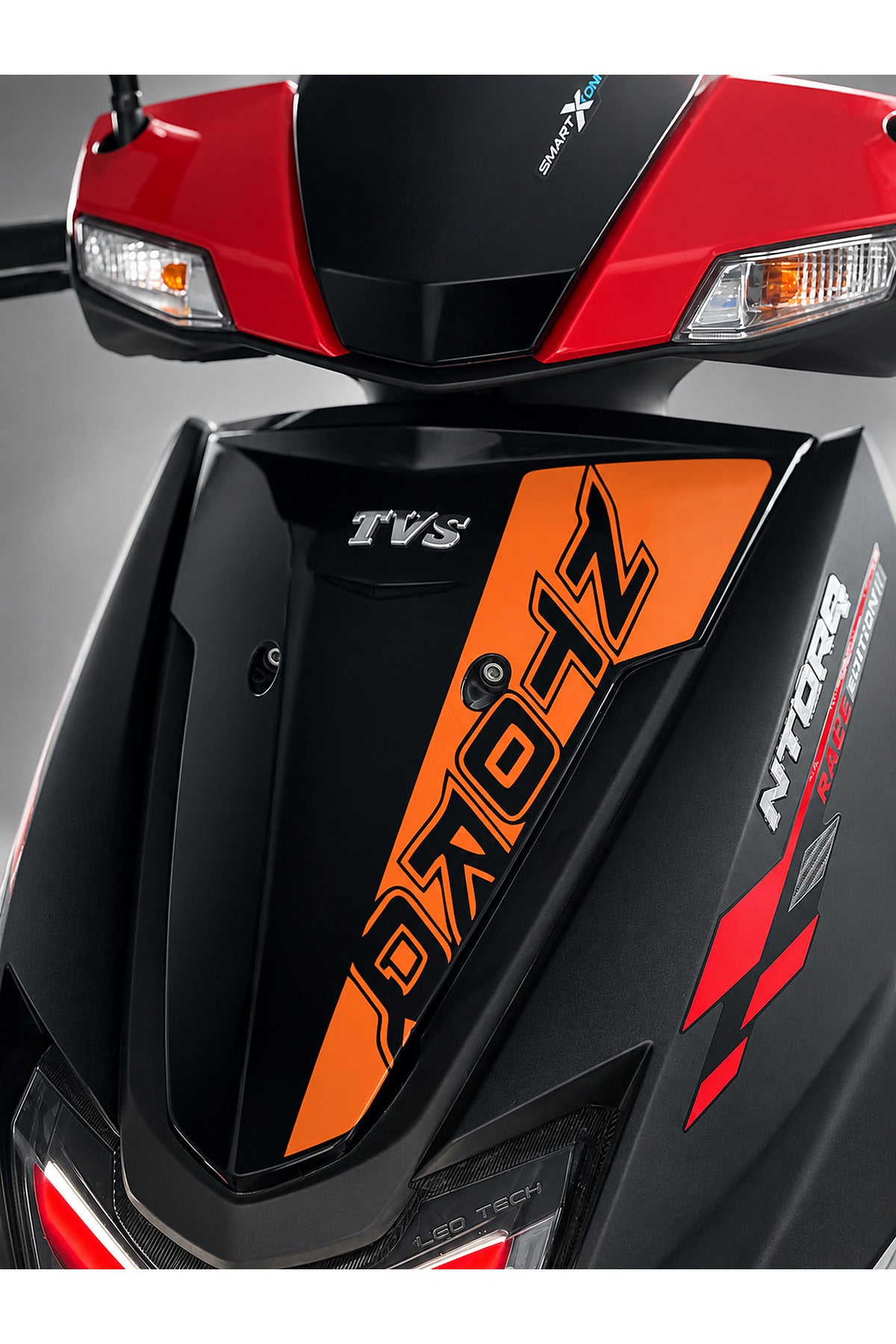 TVS Ntorq 125 için Ön Panel için NTORQ Yazılı Parça Detay Dekor Sticker