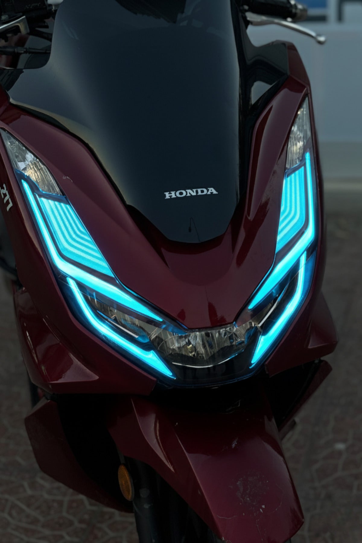 Honda PCX için Kalın Full Kaplamalı Far Tasarım Film Sticker Seti (2021-2022-2023-2024 Model)
