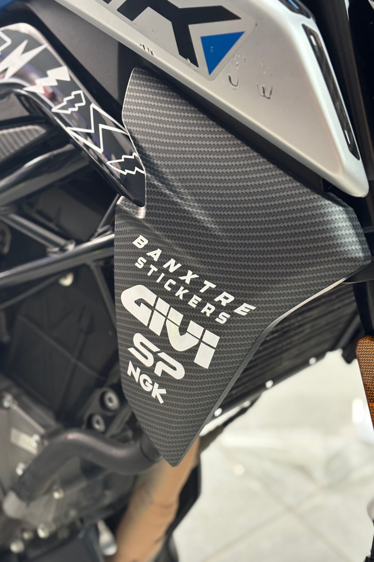 CFMOTO NK250 için Banxtre Yan kapak Sponsor Sticker Etiket