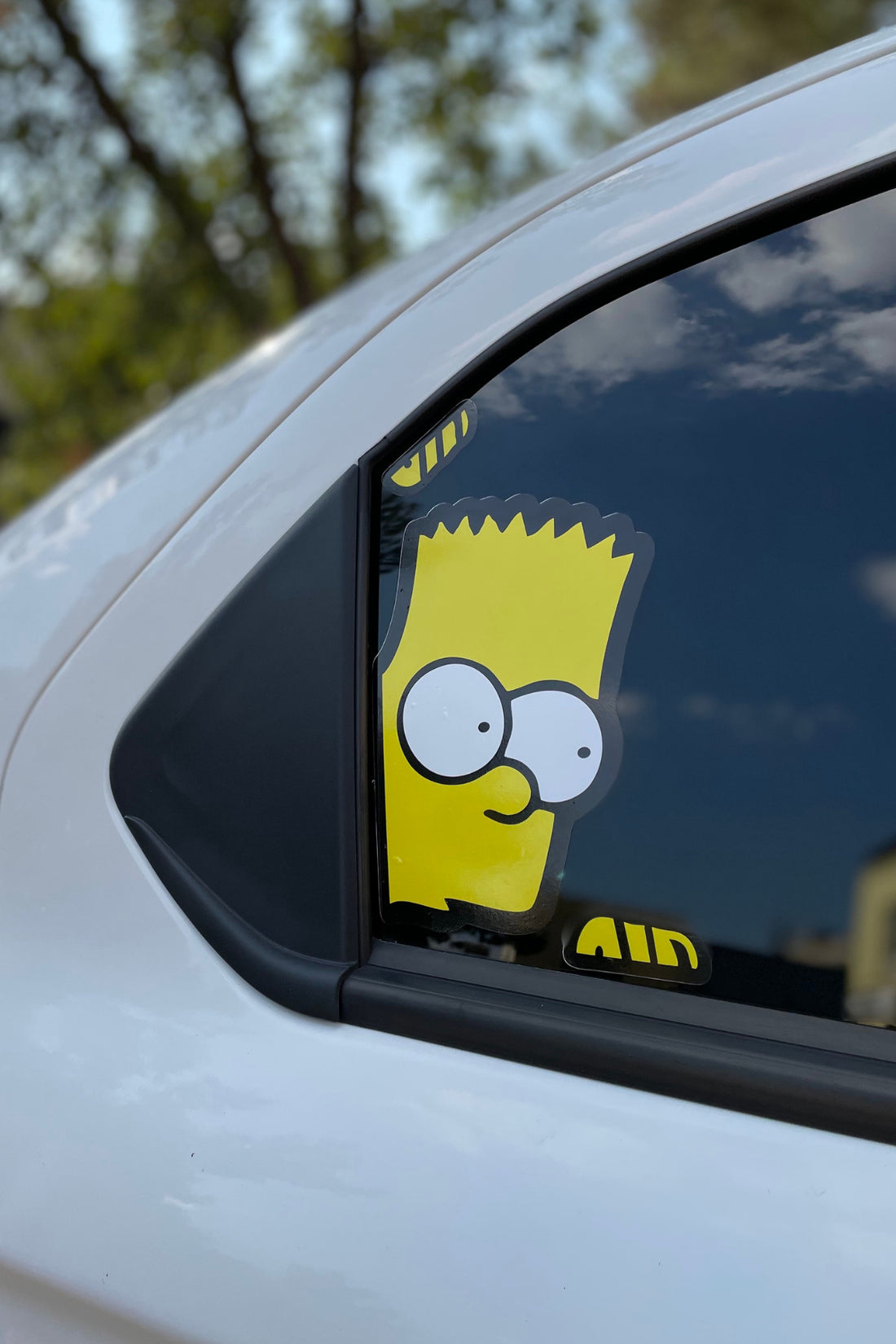 Araba Arka Camı için Simpsonlar Etiket Sticker (Sağ Taraf) 30CMx15CM (1 Adet)