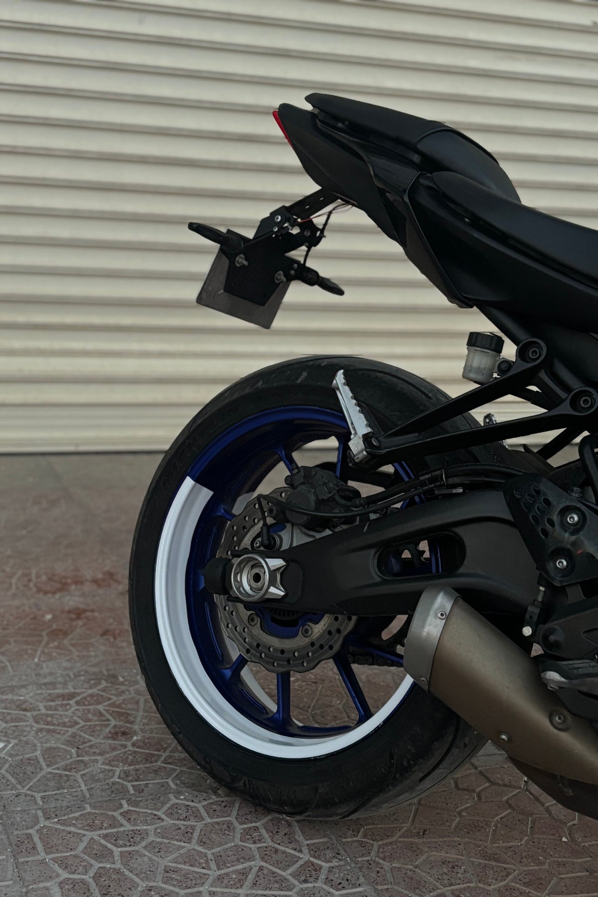 Yamaha MT-07 için Beyaz Renk Yarım Jant Şeridi Sticker Seti (4 Parça)
