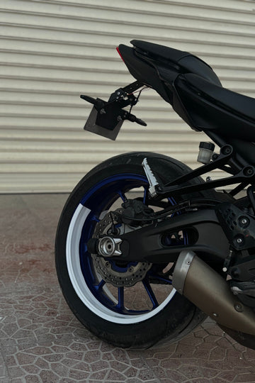 Yamaha MT-07 için Beyaz Renk Yarım Jant Şeridi Sticker Seti (4 Parça)