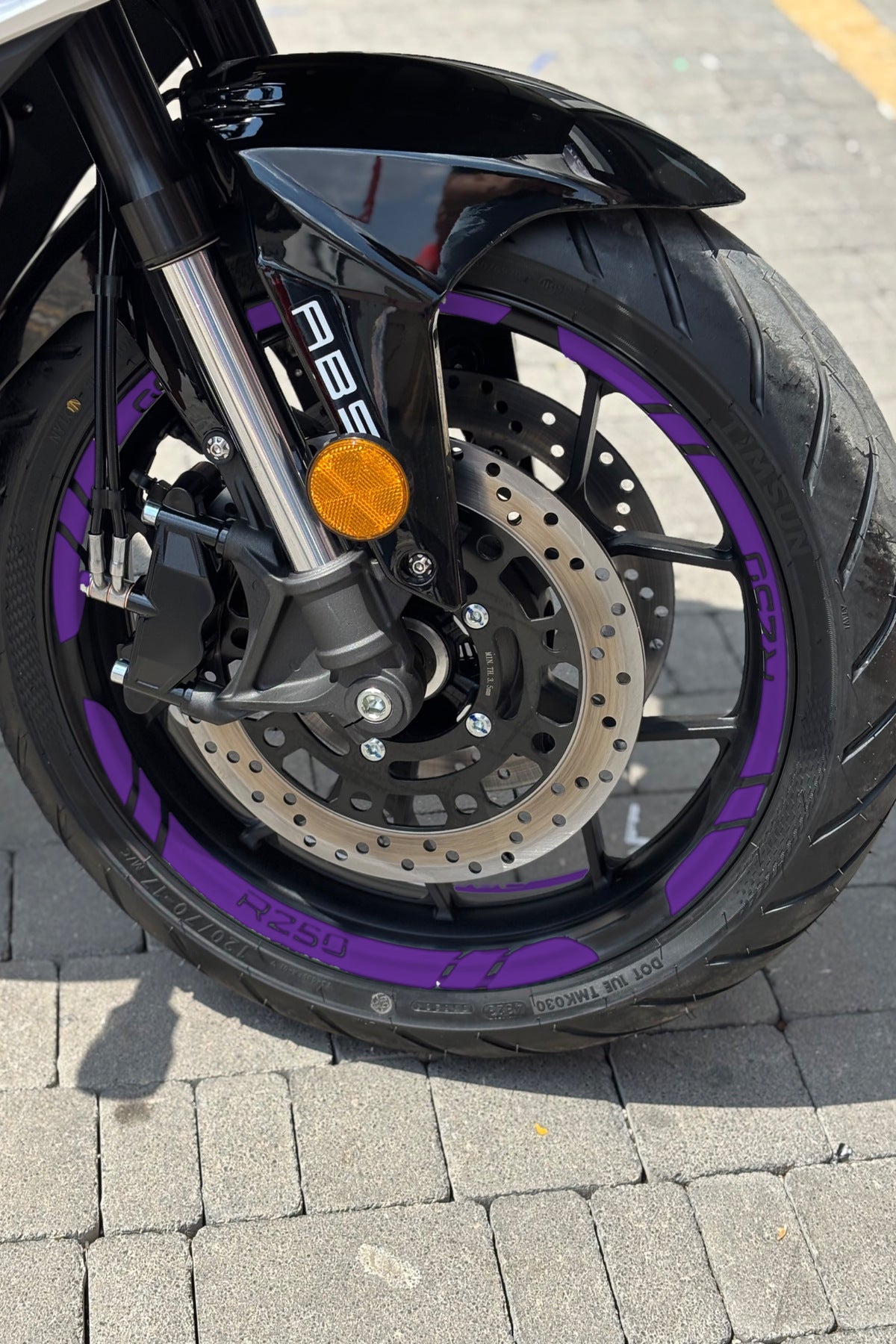 RKS R250 için 12 Parça R250 Yazılı Jant Şeridi Sticker Seti (Ön Arka Sağ Sol Yeterli)