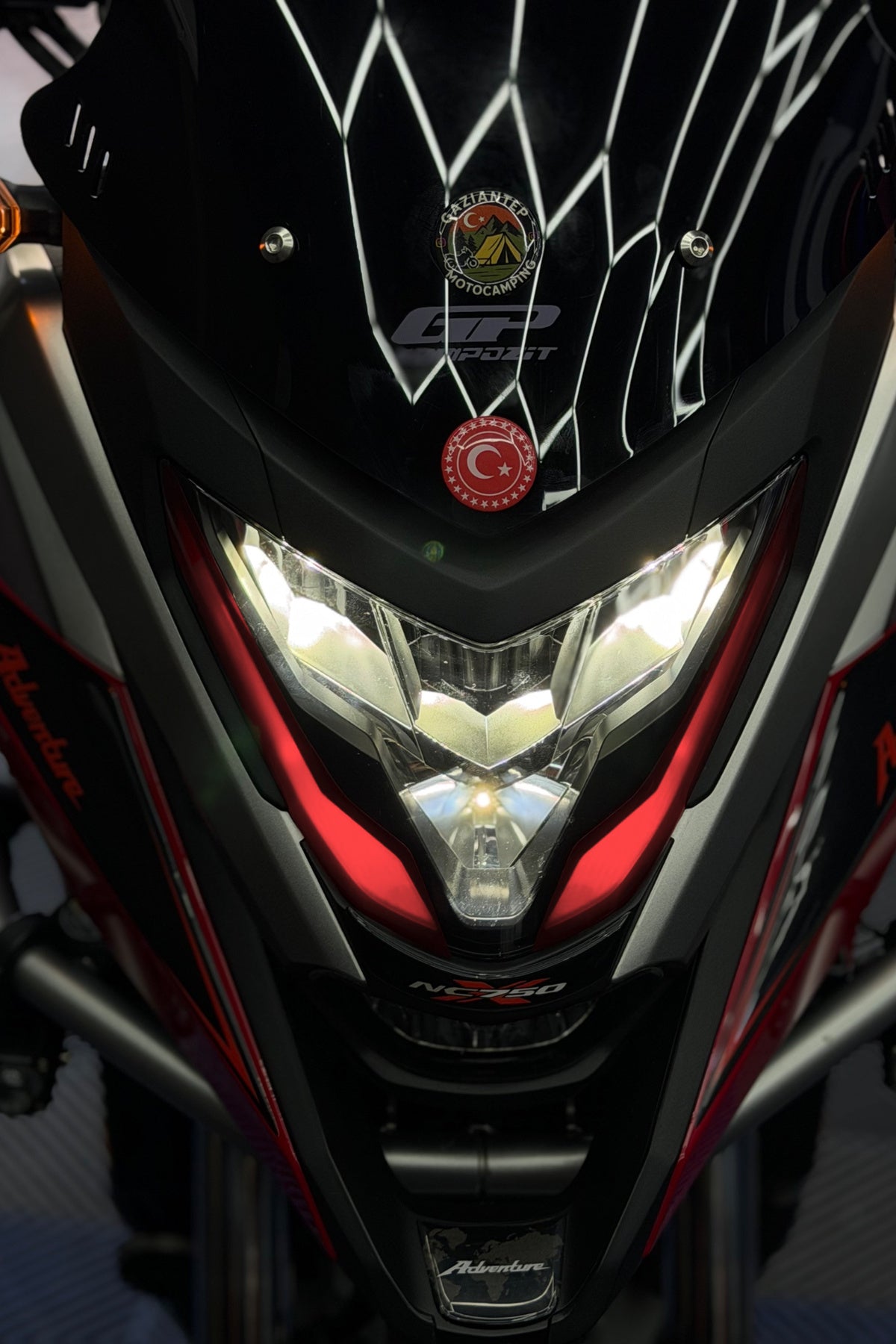 Honda NCX 750 için Far Renklendirme Far Tasarım Film Sticker