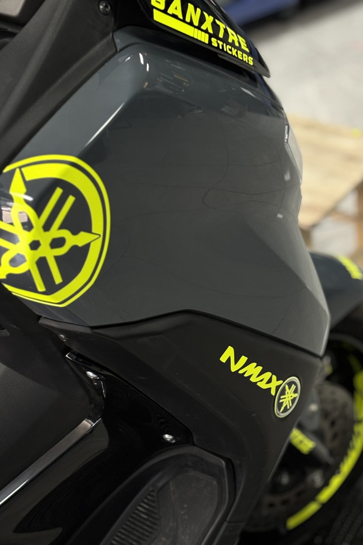 Yamaha Nmax için Neon Sarı 21 Parça Premium Seri Sticker Etiket Seti
