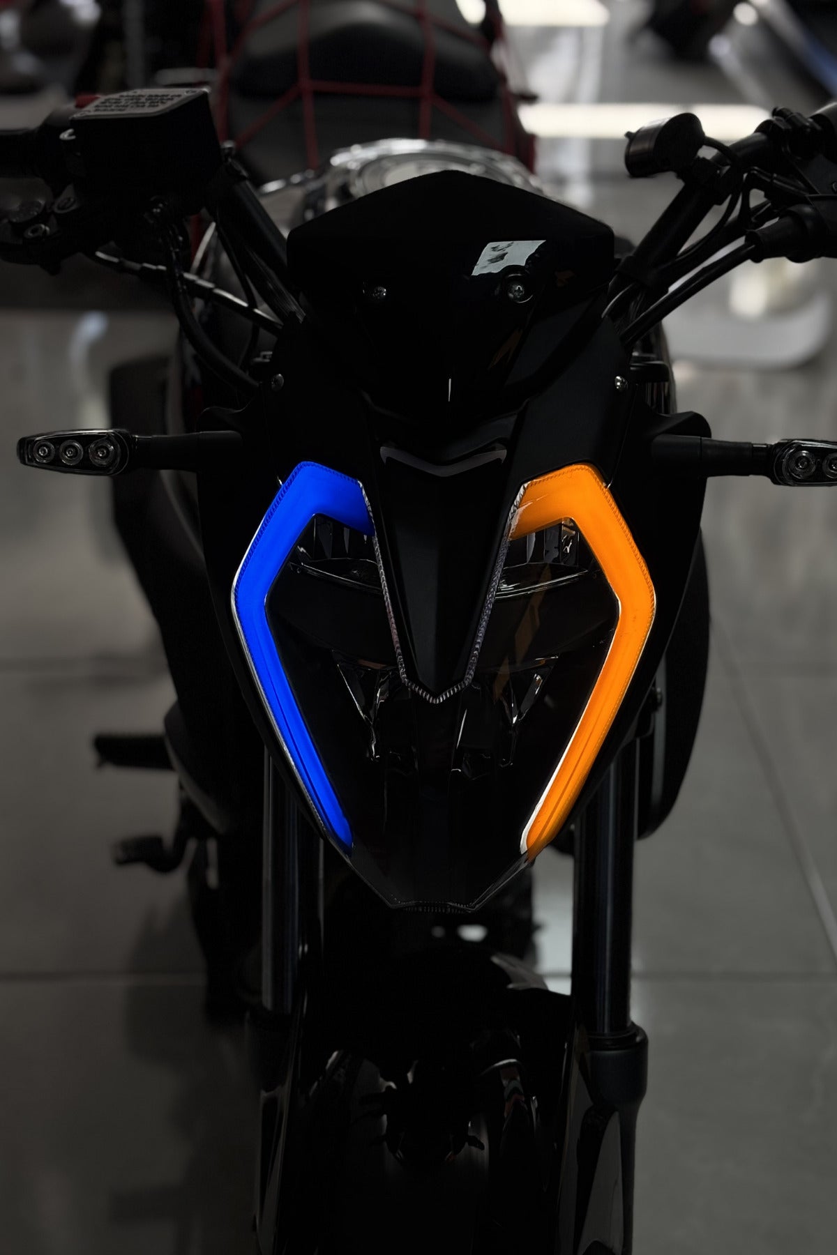Benelli 125S ve RKS RK125-S için Far Tasarım Filmi Sticker