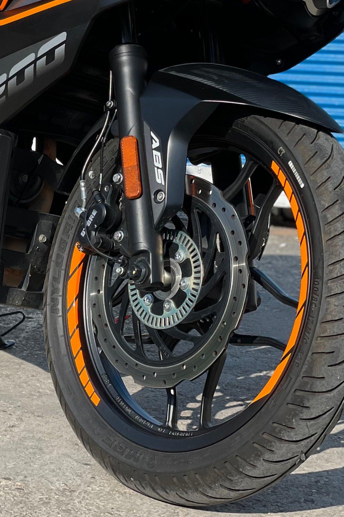 Motor Jantı için Orafol Neon Turuncu 8 Parça Kesikli Jant Şeridi (Tüm Motorlara Uyumlu)