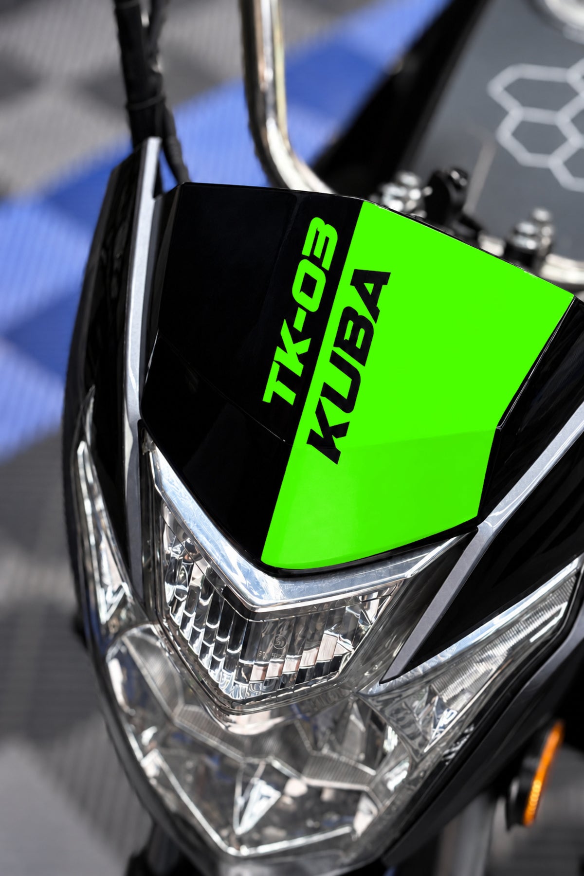 KUBA TK-03 için Kafa Detay Sticker (İşçilik Gerektirir)
