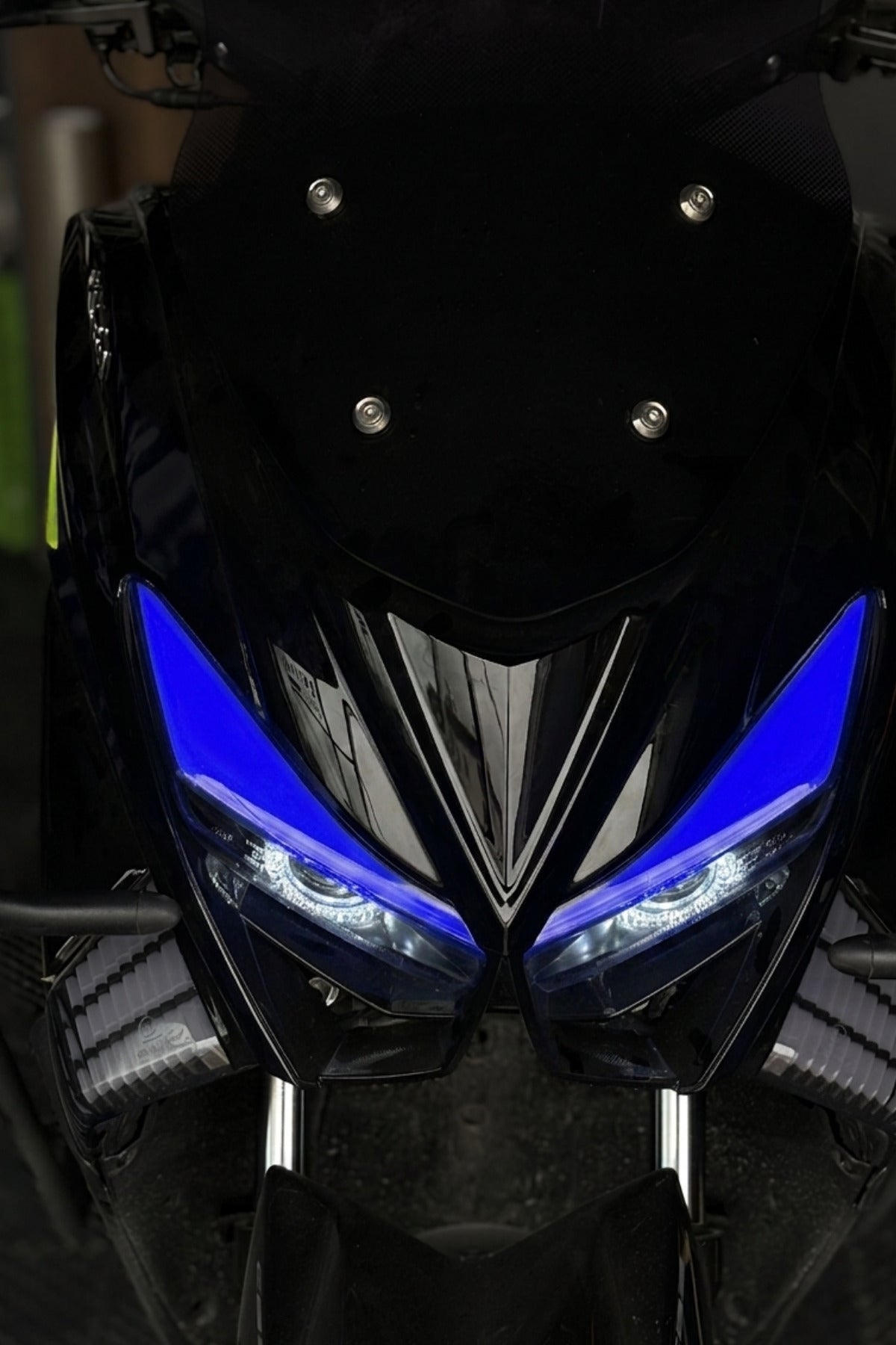 Kuba Newcity Motosiklet için Renkli Far Filmi Far Tasarım Sticker(Sağ ve Sol)(Kendinden Yapışkanlı)