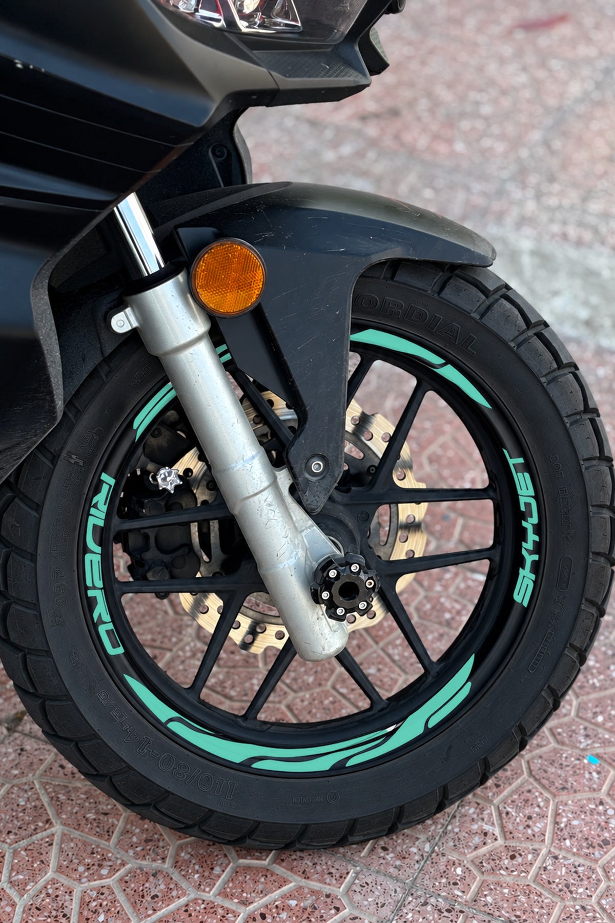 Skyjet Rivero Scooter için 16 Parça Jant Şeridi Sticker Seti (Ön-Arka Yeterli)