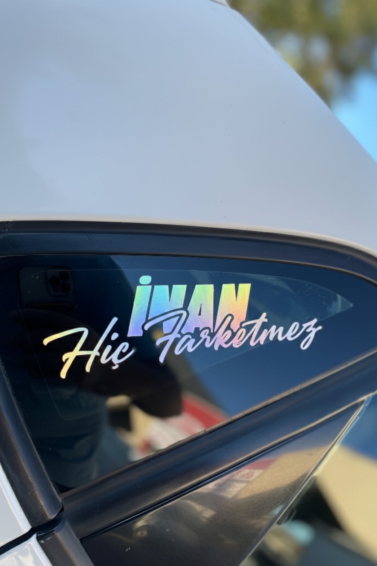 Araba ve Motor için İnan Hiç Farketmez Sticker Etiket (1 Adet)