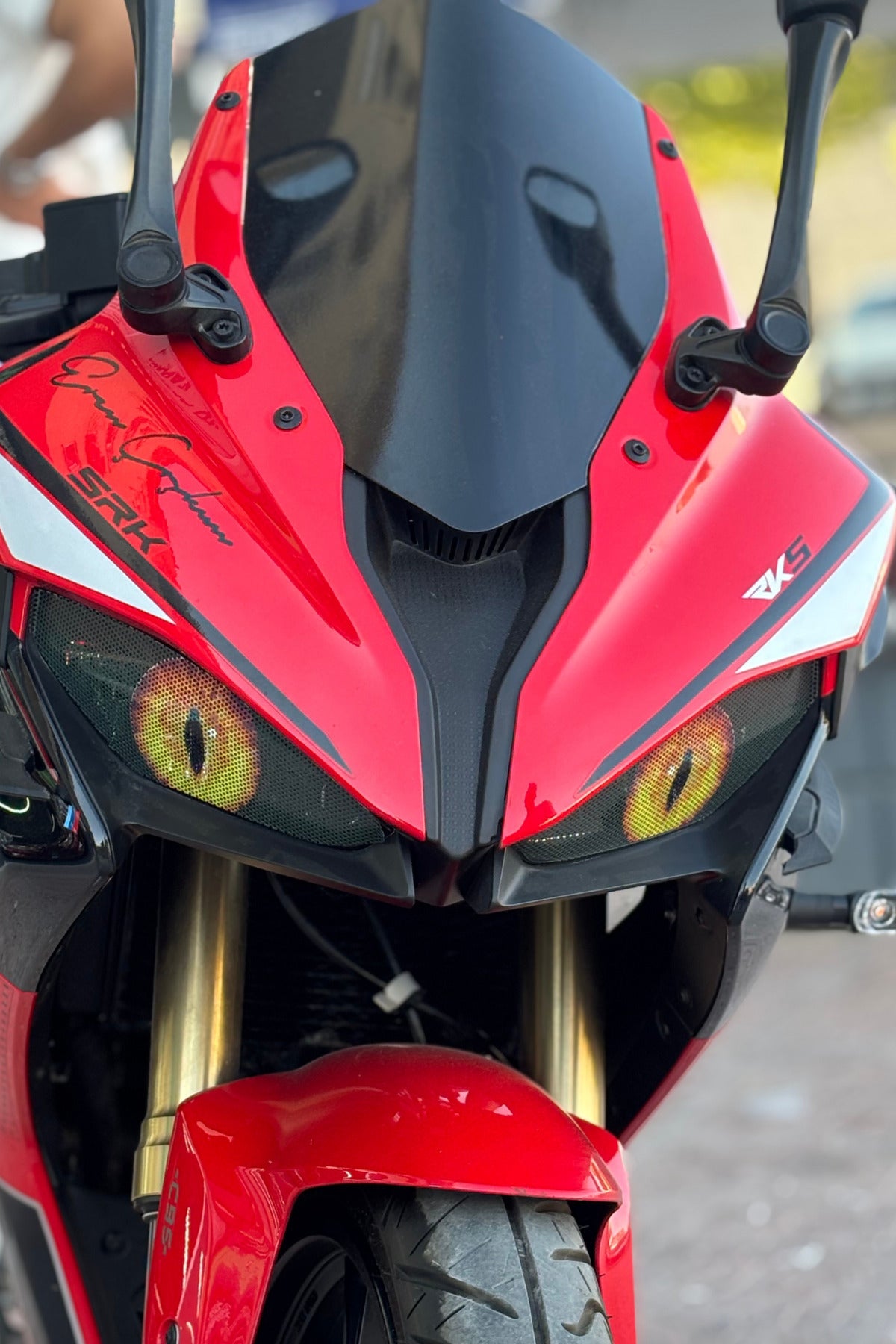 RKS SRK125 için Far Üstü Sticker Delikli Aydınlatma Engellemez (Sağ ve Sol)
