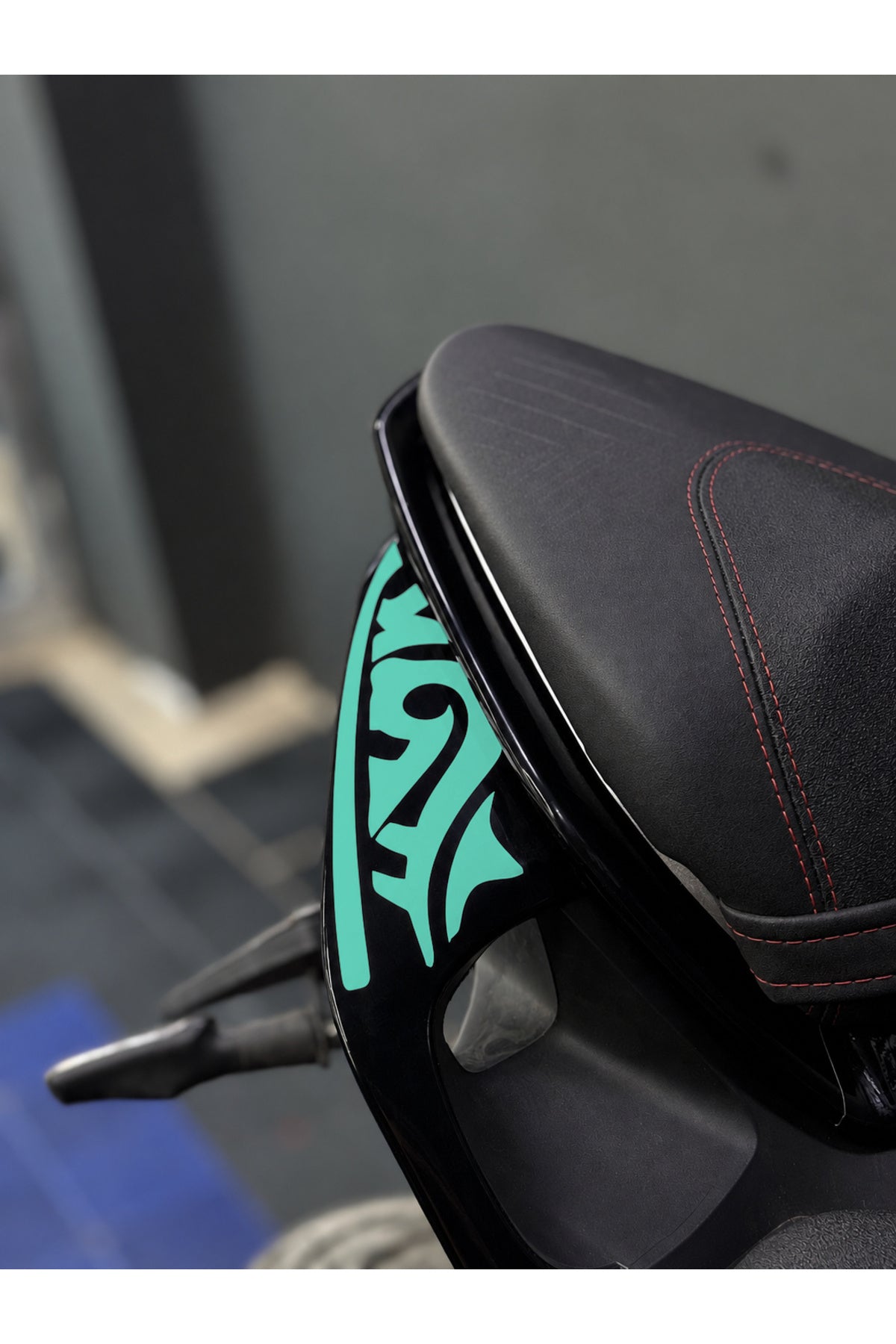RKS SRK125 Racing için Arka Kuyruk Uyumlu Tribal Dövme Sticker (Sağ ve Sol)