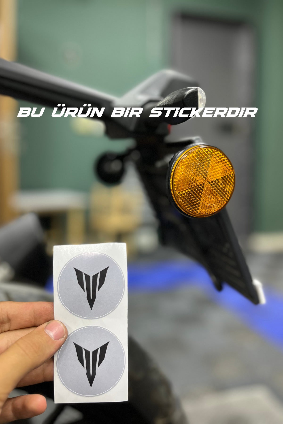 Motosiklet Kedigözü Reflektörü için 5CMx5CM MT Logolu Sticker Seti (2 Adet)