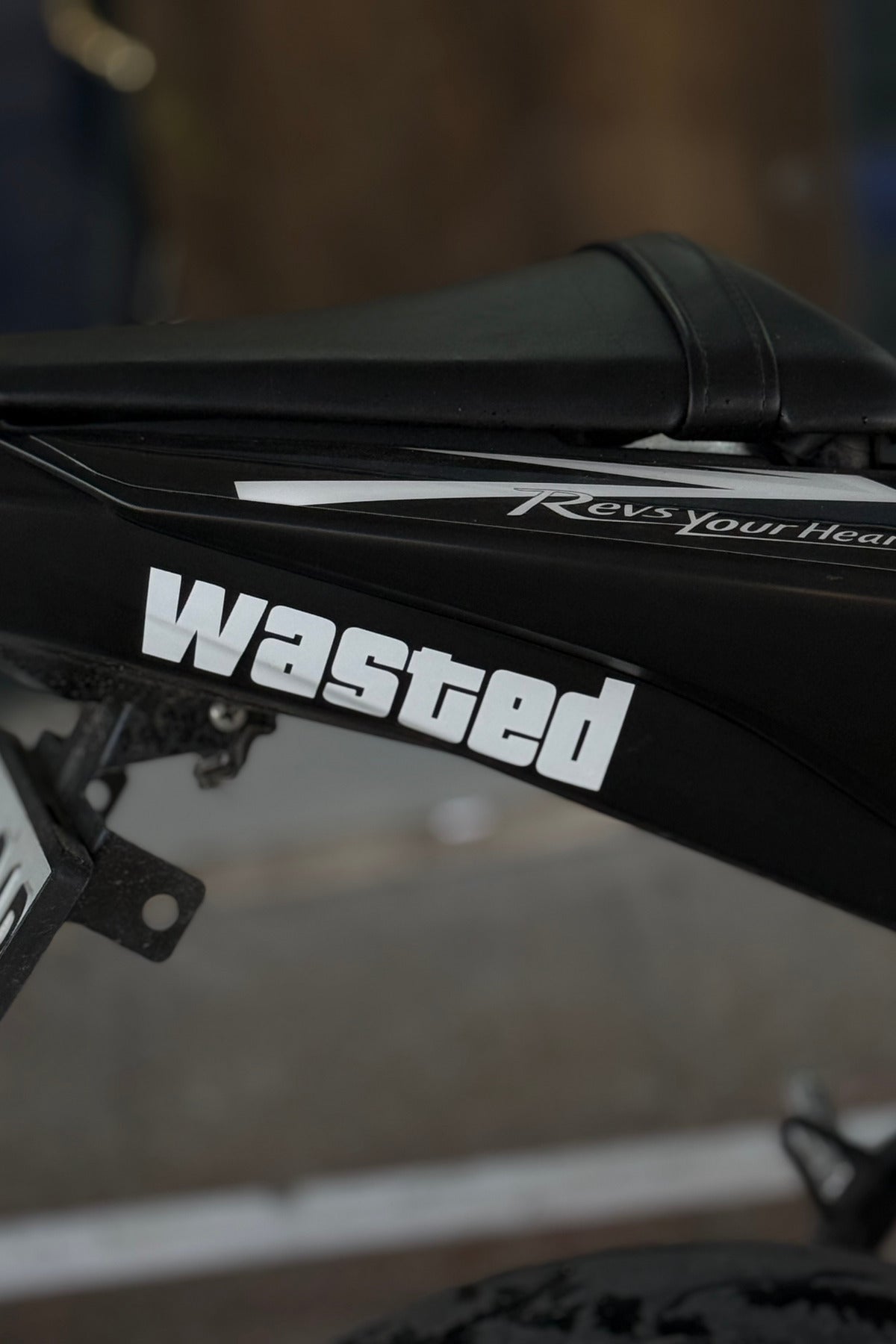 Motor-Araba-Laptop için Beyaz Wasted Sticker (14CM)