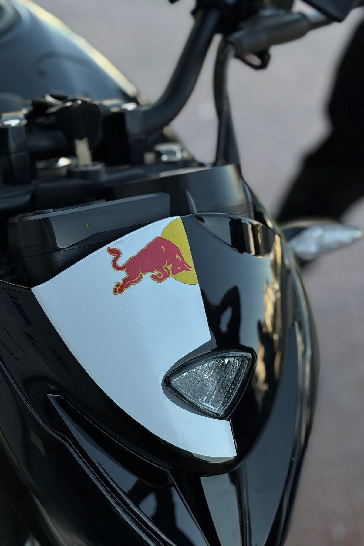 Mondial Drift-L için Baskılı Boğa Enerji Desenli Kafa Sticker Etiket