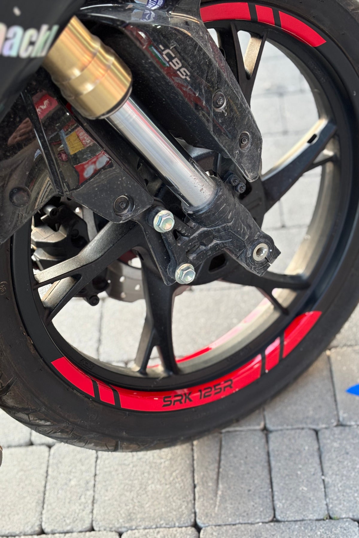 RKS ve QJ Motor SRK 125R için Kırmızı Jant Şeridi Sticker Etiket ( 8 Parça)