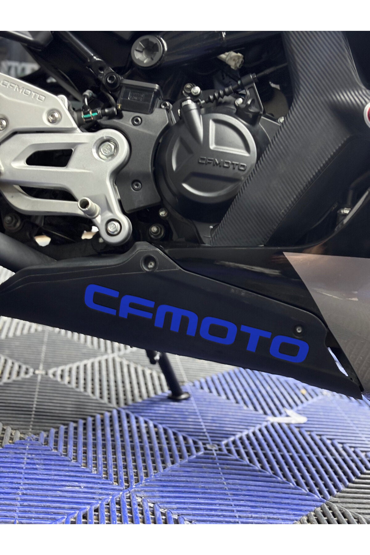 CFMOTO 450SR Alt Sakal için CFMOTO Yazı Sticker Etiket (30CM)