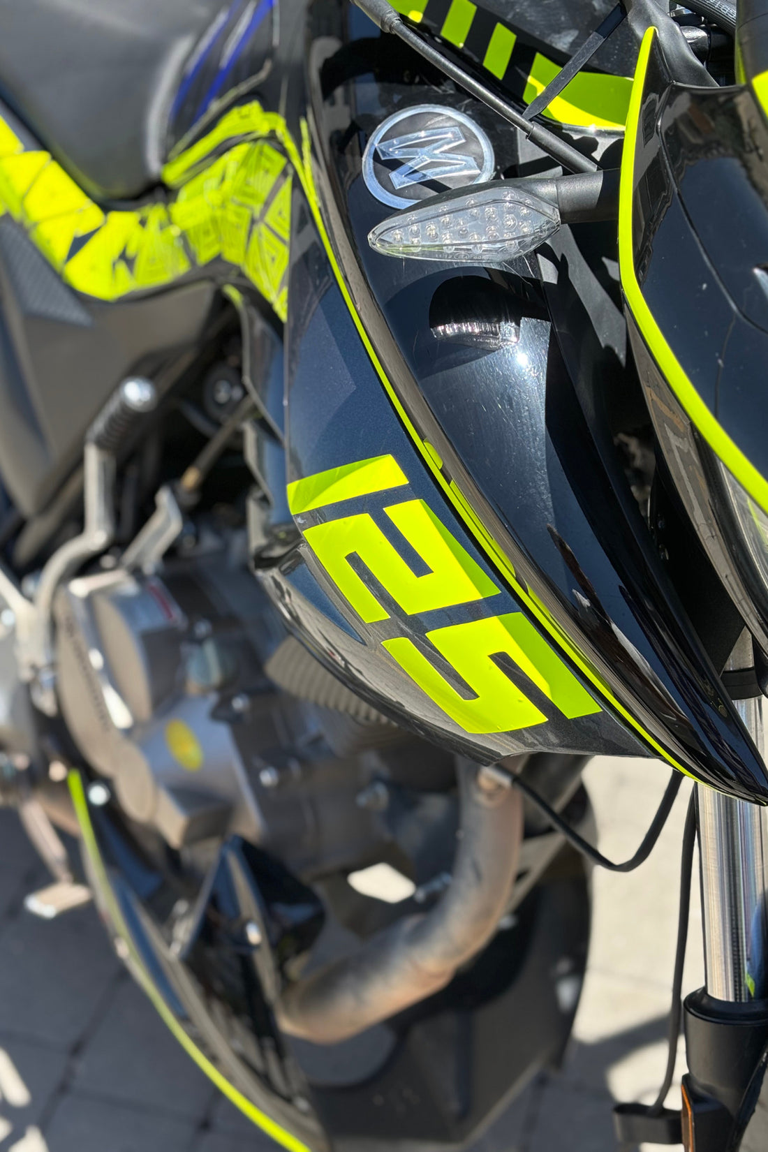 Mondial Drift-L için Neon sarı 125 Yazılı Sağ-Sol Drenaj Stickerı