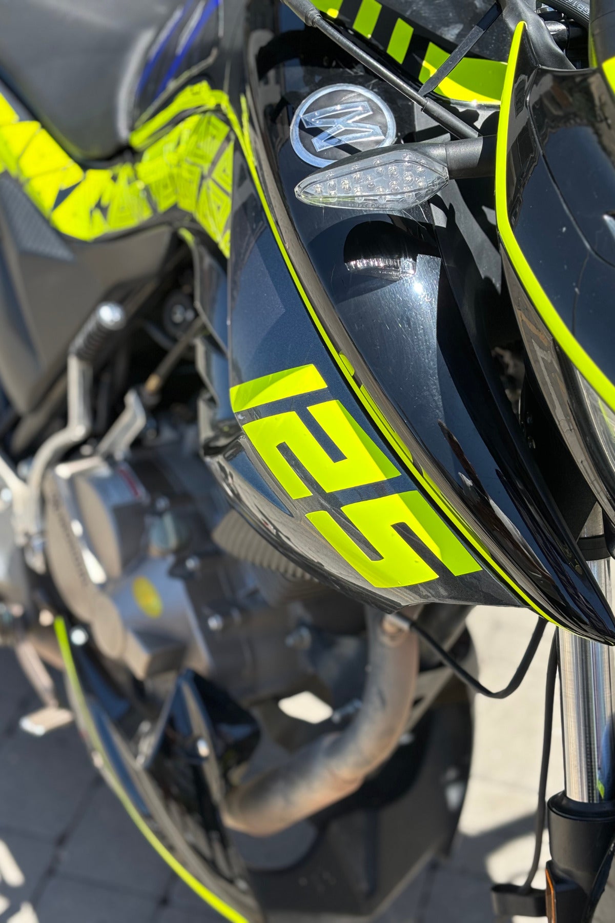 Mondial Drift-L için Neon sarı 125 Yazılı Sağ-Sol Drenaj Stickerı