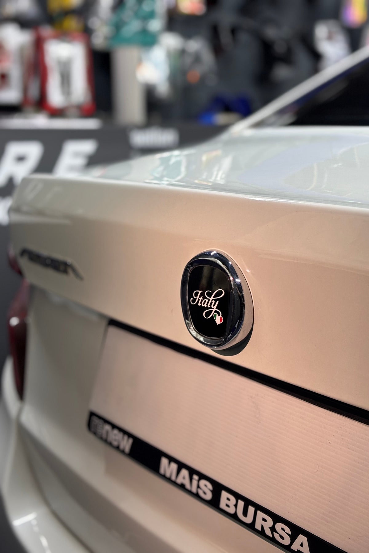 Fiat Egea için Uyumlu Logo için Tam Uyumlu Ön-Arka Sticker Seti