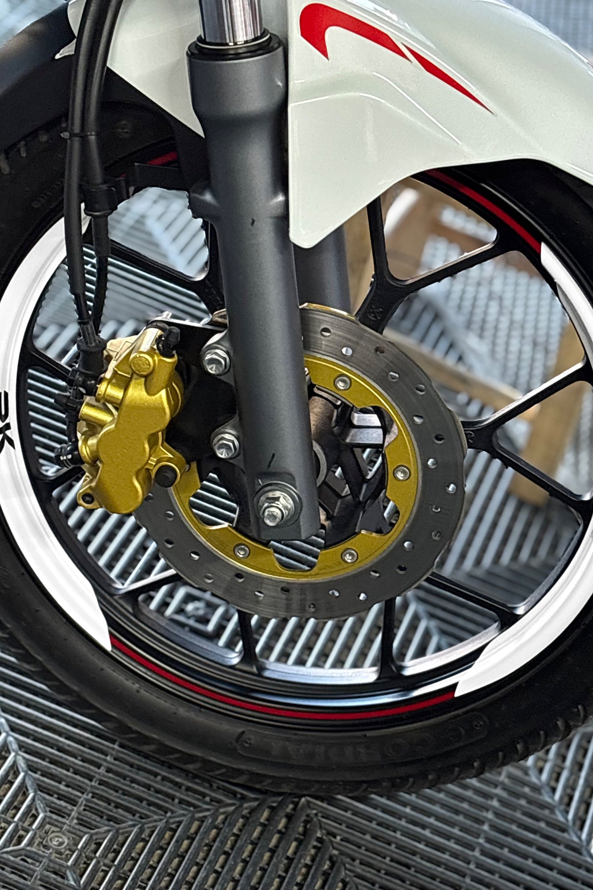 RKS RK125 için 8 Parça RK Yazılı Çeyrek Karşılıklı Jant Şeridi (Ön ve Arka Yeterli)