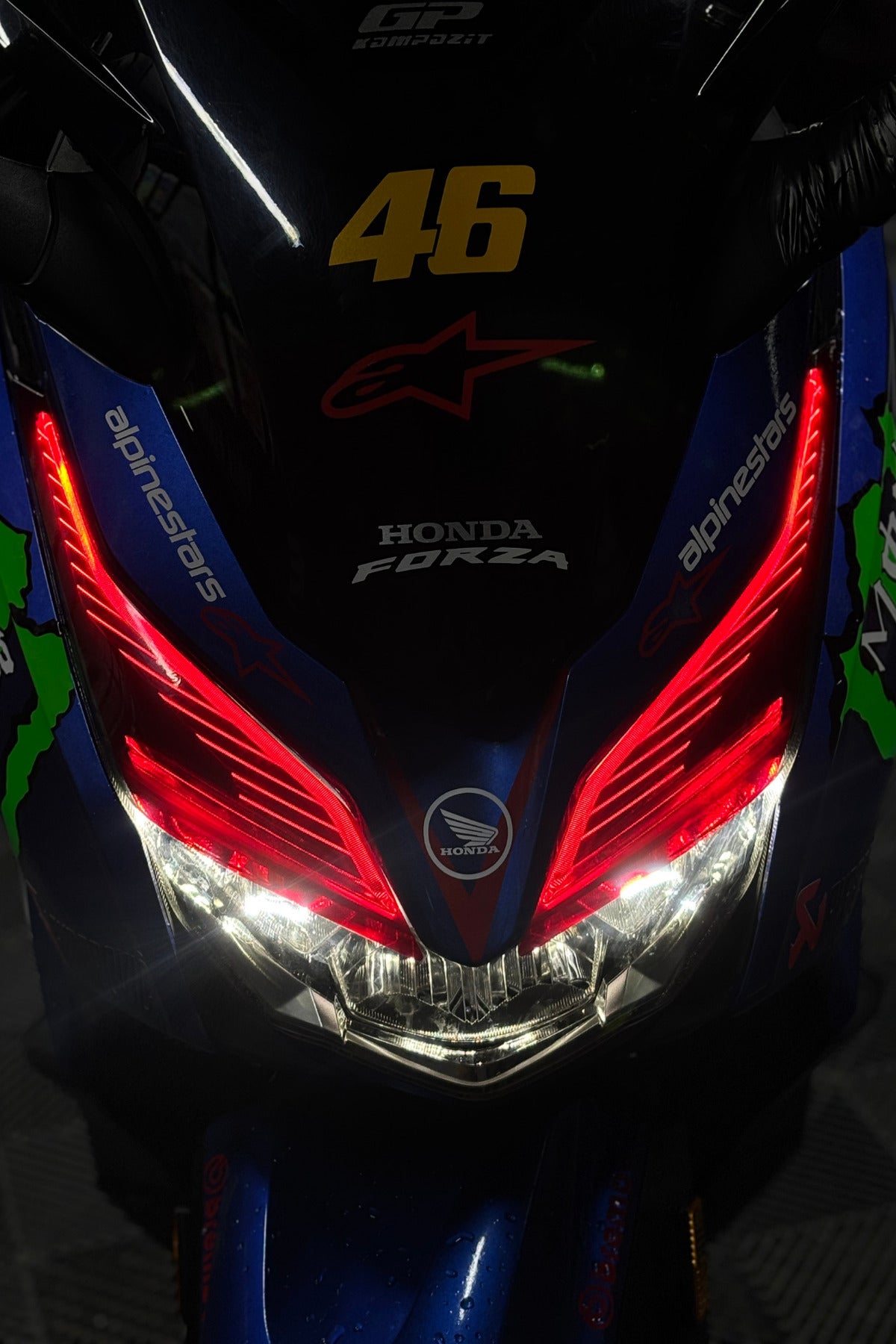 Honda Forza 2018-2022 Yılları için Far Tasarım Far Sticker Etiket