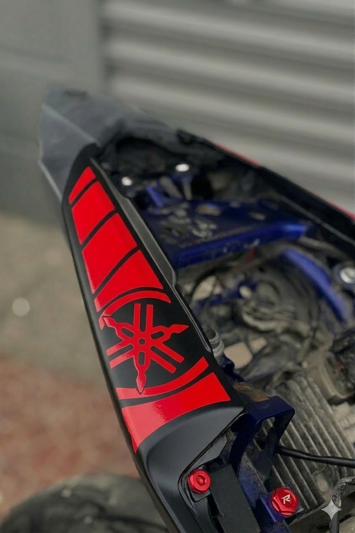 Yamaha R25/MT25 Uyumlu Kuyruk için Sağ ve Sol Sticker Seti
