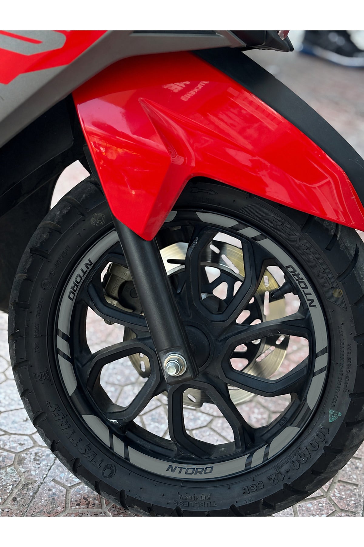TVS Ntorq 125 için 12 Parça Jant Şeridi Sticker Seti (Ön Arka Sağ Sol Yeterli)